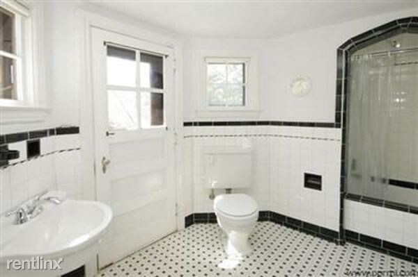 Building Photo - 5 br, 2 bath House - 944 Elliott St SE