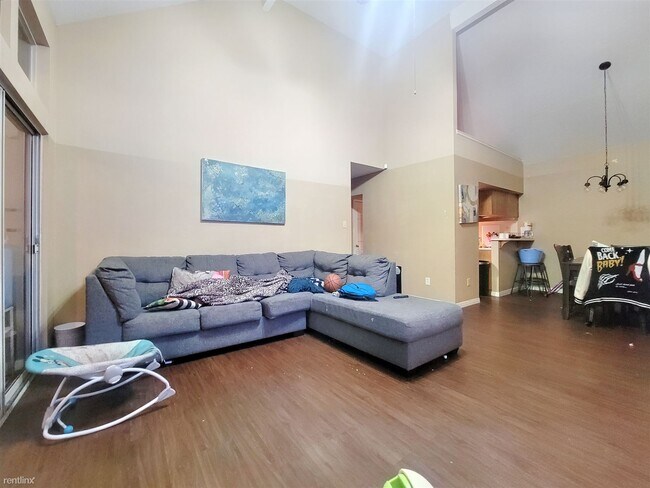 Foto del edificio - 3 br, 2 bath House - 904 Thackeray Ln
