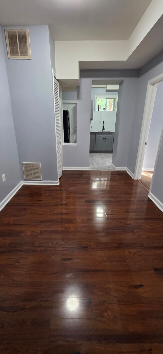 Foto del edificio - 3629 W Garrison Ave