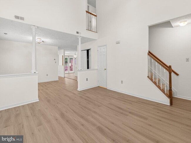 Building Photo - 6120 Gray Wolf Ct