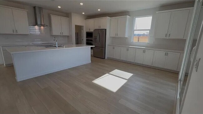 Foto del edificio - Beautiful Sacramento 5 Bedroom 3 Bathroom 3000 Sqft. Home for Rent