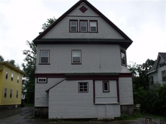 Building Photo - 33 Prospect Ave