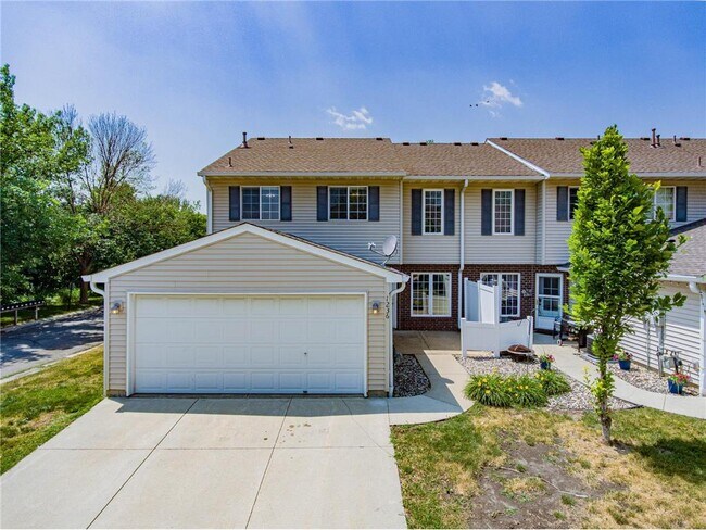 Building Photo - 1236 Heather Ln