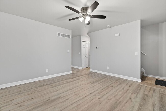 Foto del edificio - 115 Colonial Pkwy