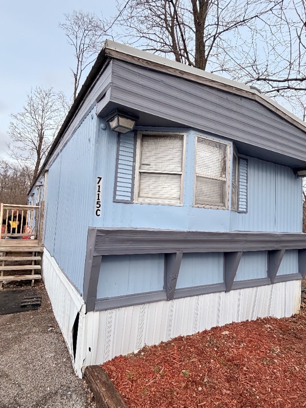 Foto del edificio - 7115 Timber Ridge Center