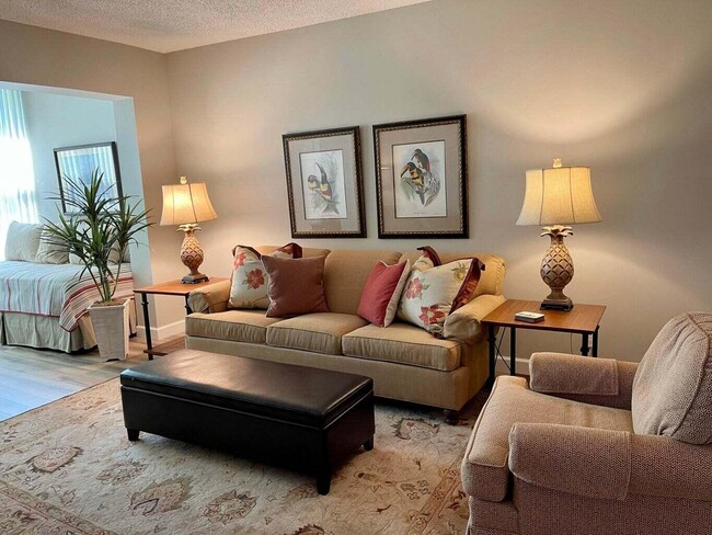 Foto del edificio - 2860 SW 22nd Ave
