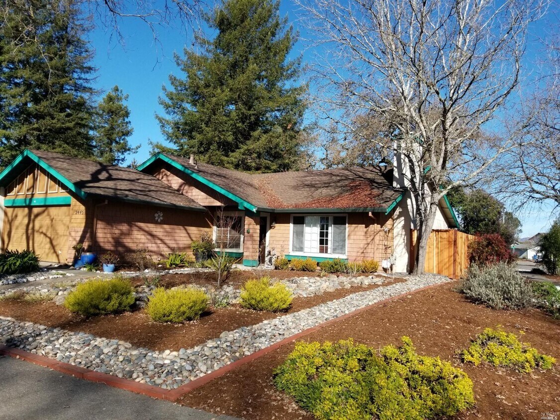 Primary Photo - 2445 San Pedro Dr