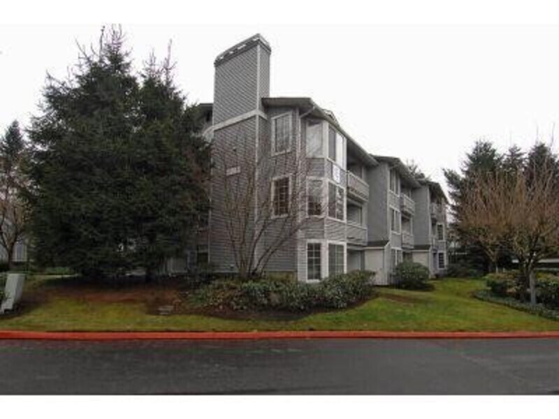 Primary Photo - 10015 NE 120th Ln