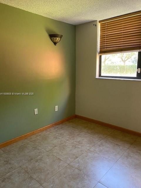 Foto del edificio - 8004 SW 149th Ave