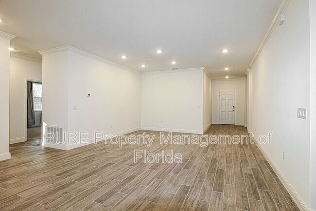 Foto del edificio - 5144 W Wichita Dr