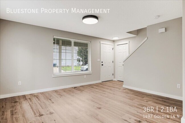 Building Photo - 3 Bedroom, 2.5 Bathroom House located in K...