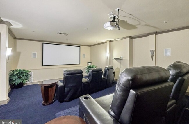 Foto del edificio - 9480 Virginia Center Blvd