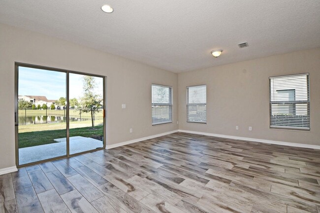 Building Photo - 12163 Water Poppy Ct