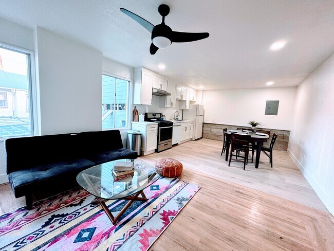 Foto del edificio - 3877 Greenwood Ave