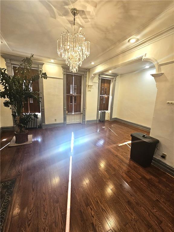 Building Photo - 695 Putnam Ave