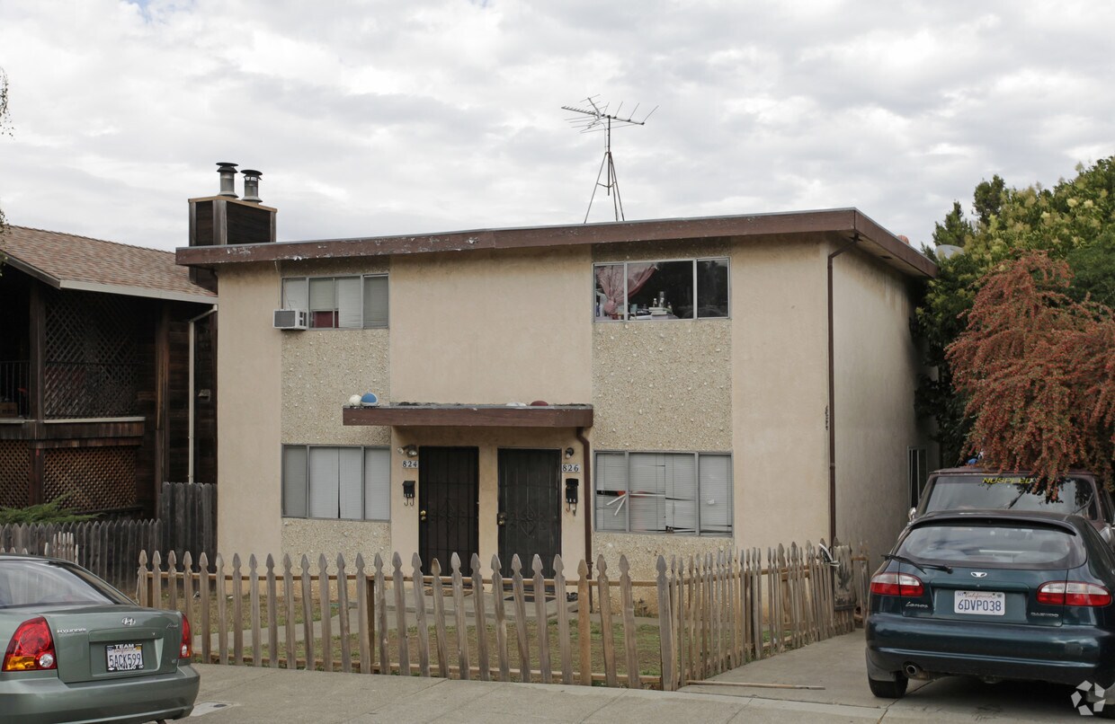 Primary Photo - 824-826 Florida St