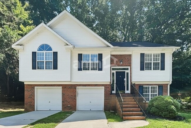 Building Photo - 8111 Kingston Dr