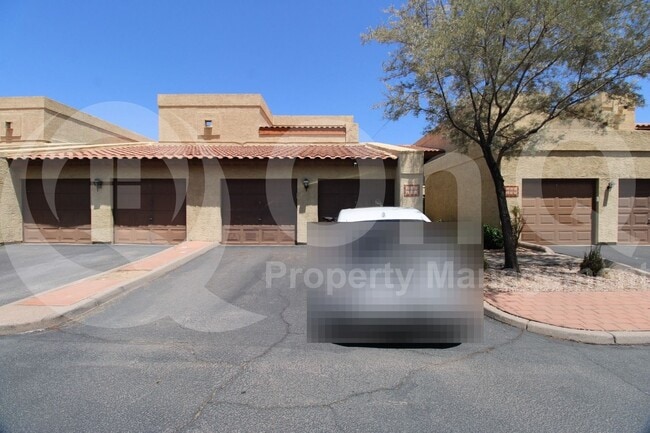 Building Photo - 8331 N 21st Dr