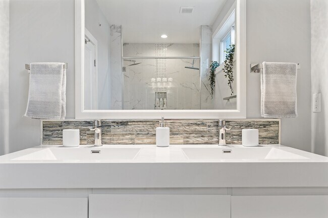 Foto del edificio - 2342 N Mascher St