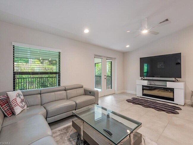 Foto del edificio - 1334 Center Ln