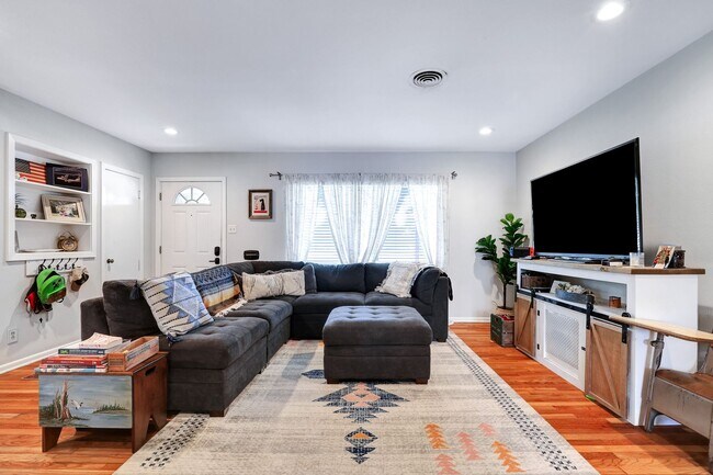 Building Photo - ***APPLICATION CURRENTLY UNDER REVIEW***Ch...