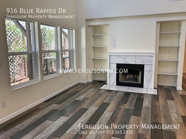 Building Photo - 916 Blue Rapids Dr