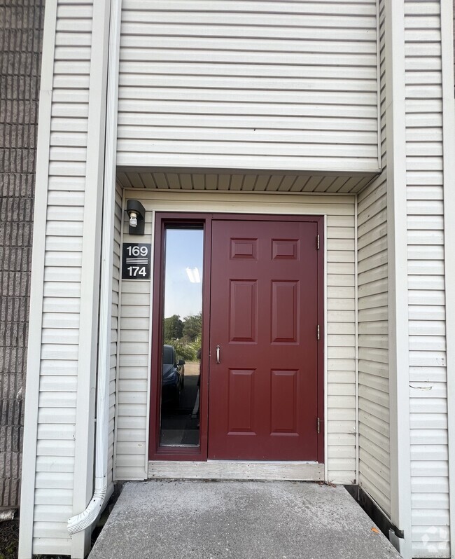 Building Photo - 174 Burgundy Hill Ln
