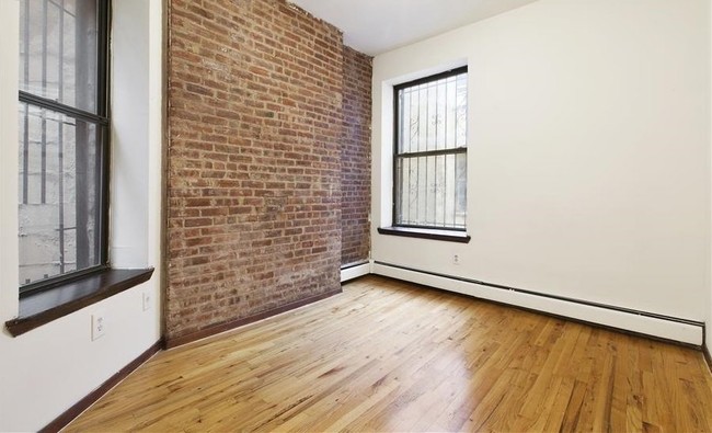 Building Photo - 963 Columbus Ave