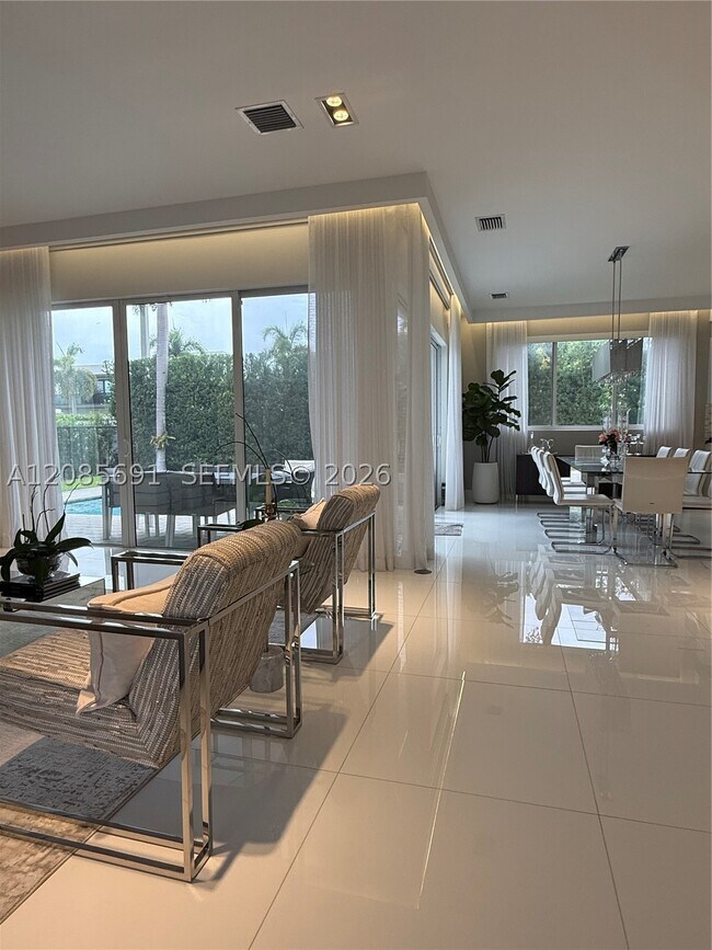 Foto del edificio - 7550 NW 101st Ct