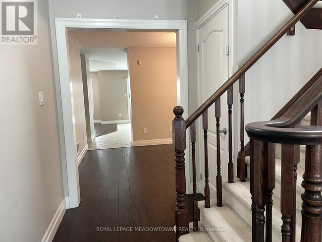 Photo du bâtiment - 796 Hepburn Rd