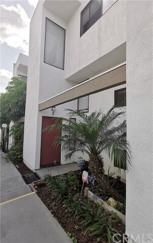 Building Photo - 814 N Monterey St