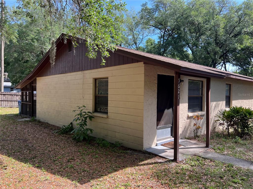 5621 Peach Ave, Seffner, FL 33584 Townhome Rentals in Seffner FL