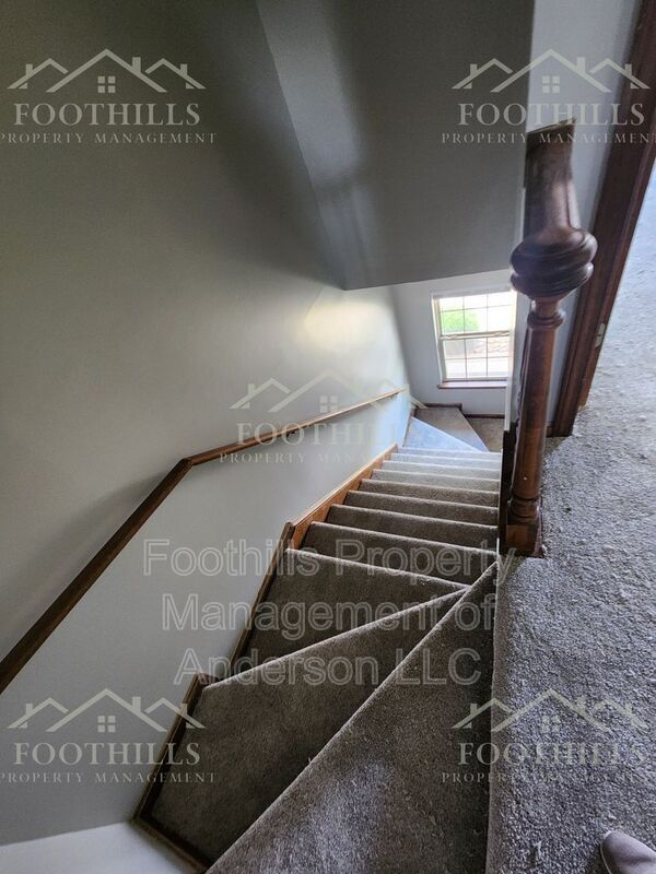 Foto del edificio - 413 Nelson Dr