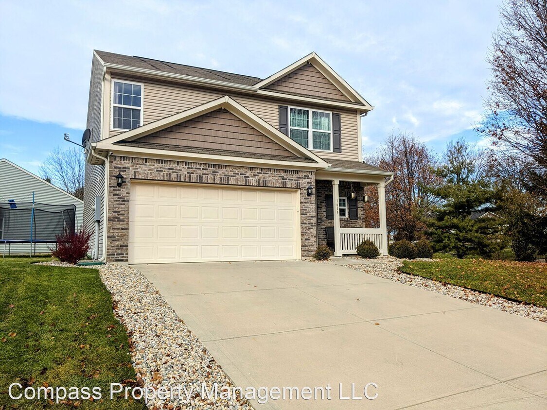 Foto principal - 4 br, 2.5 bath House - 1614 Bridgecreek Cr...
