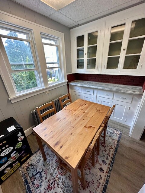 Building Photo - 16 Mapleridge Ave