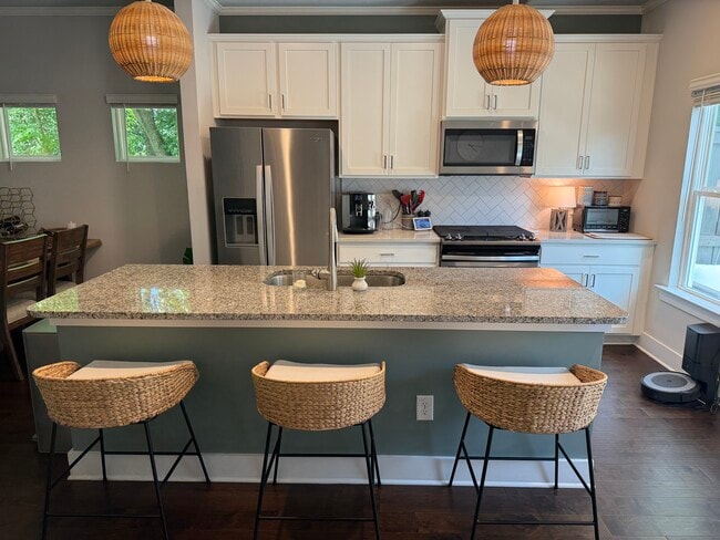 Kitchen - 1235 Morton Trce SE