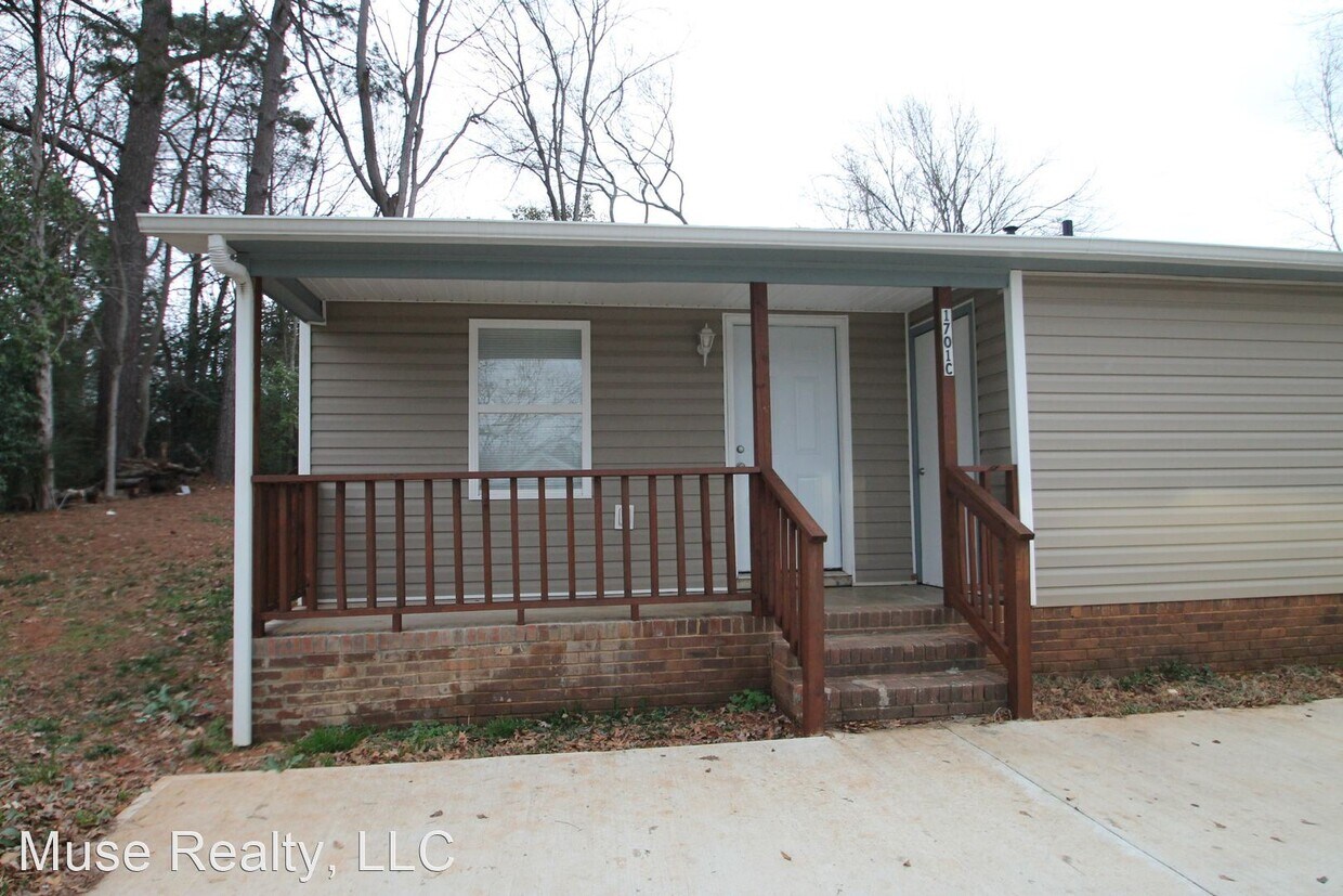 1 br, 1 bath House 1701 Springdale Road House Rental in