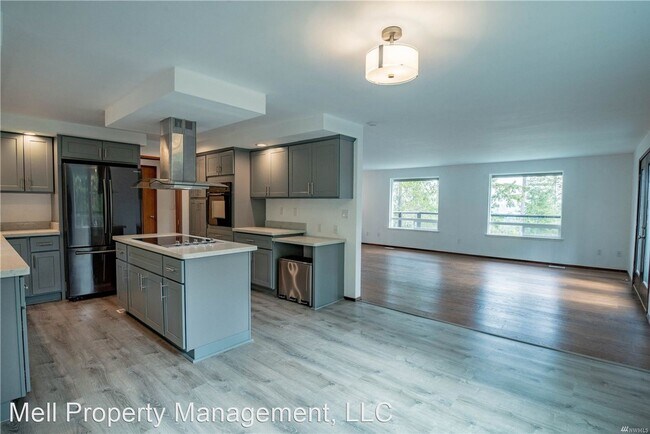 Building Photo - 3 br, 2.5 bath House - 491 Suncrest Drive