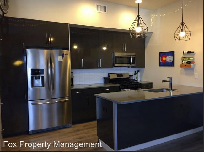 Building Photo - MOVE IN SPECIAL  One Bedroom in Nickel Fla...