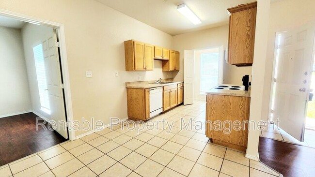 Building Photo - 107 Collett Ct