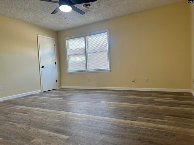 Building Photo - 1715-1715 Stahl St