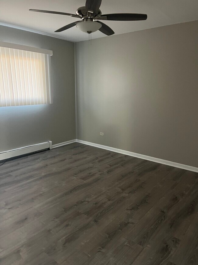 Foto del edificio - 8817 S Roberts Rd