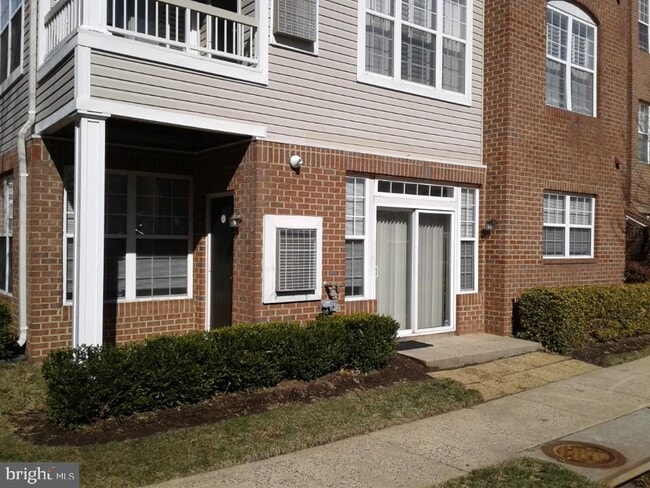 Building Photo - 4200 Mozart Brigade Ln