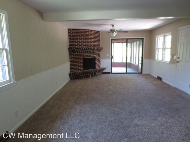 Building Photo - 10710 St Catherines Ln