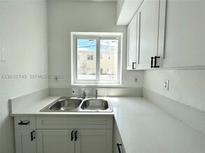 Building Photo - 444 NW 84th Terrace