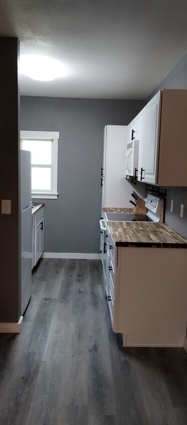 Foto principal - 1811 E Fir Ave