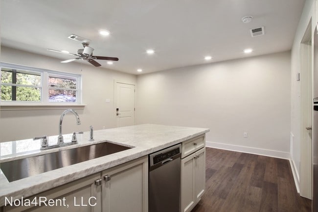 Building Photo - 2110 Bayou Rd