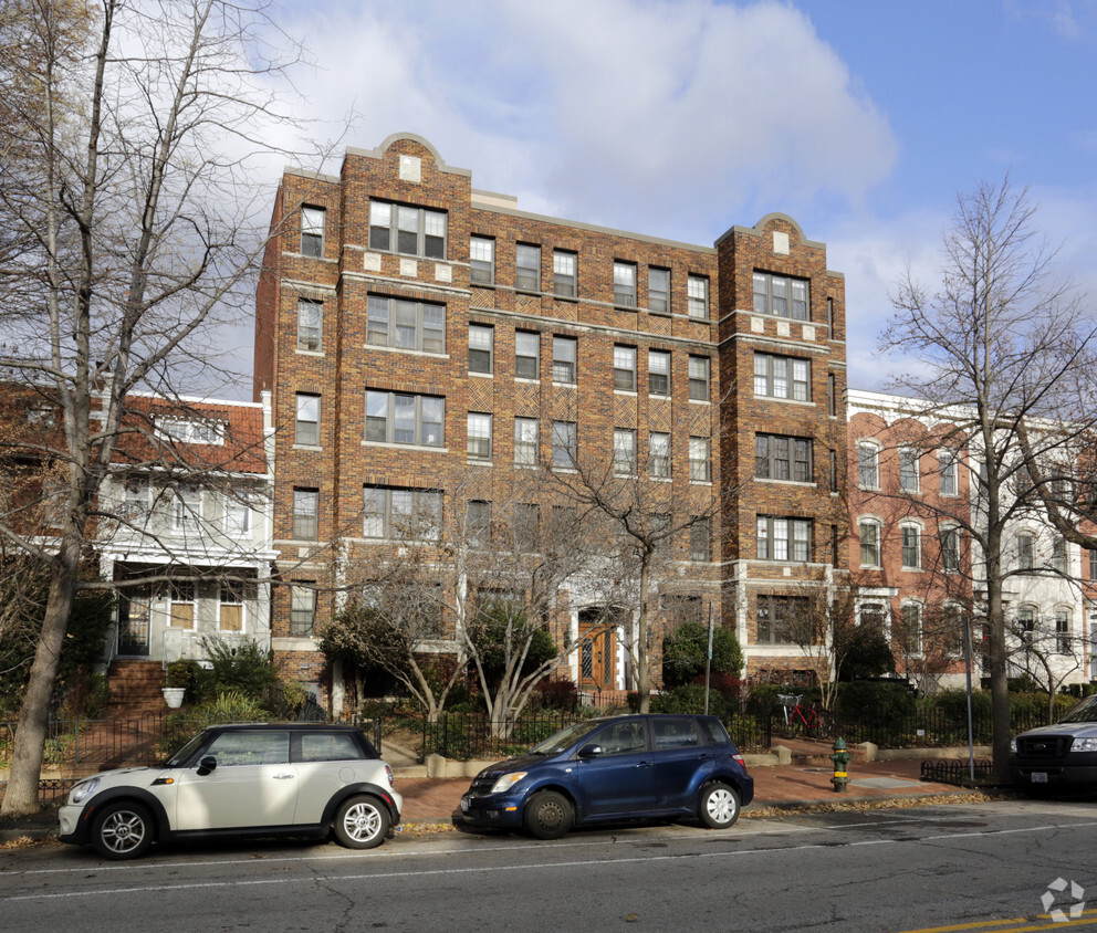 Building Photo - Stanton Manor