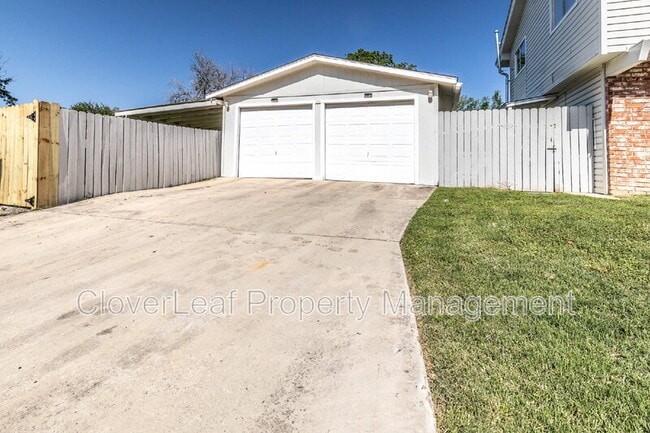 Building Photo - 5102 Staplehurst St