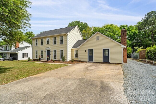 Building Photo - 6600/6602 Porterfield Road Unit